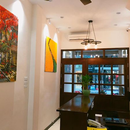 Ellogia Rusta Hotel - Managed By Hostesk Ханой Экстерьер фото